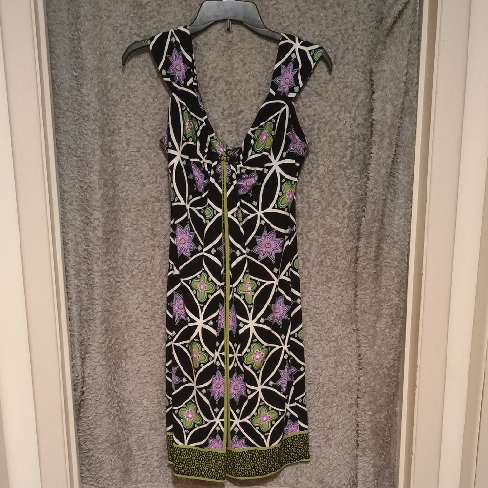Beautiful Women's size 10 Purple & Black  Floral & Geometric Sleeveless Dress
